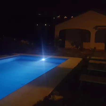 Holiday Via Diano Calderina Ferienhaus *