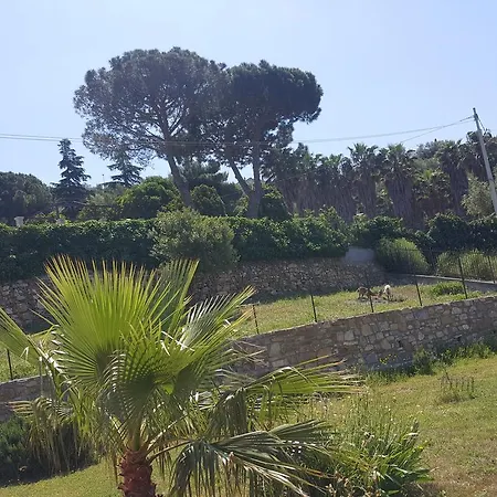Holiday Via Diano Calderina Ferienhaus